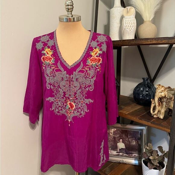 Johnny Was Embroidered Blouse Size MED Pink Floral Boho V-Neck - Picture 1 of 14
